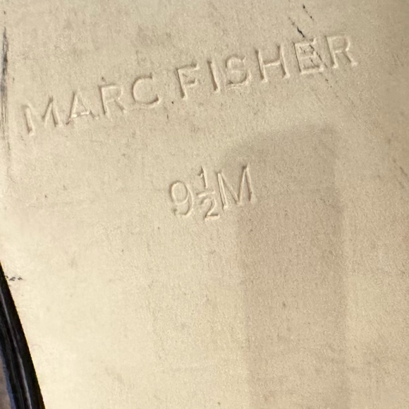 Marc Fisher 9.5 Patent Leather Sexy shiny Pumps High Heels Black Office Career - Picture 8 of 8